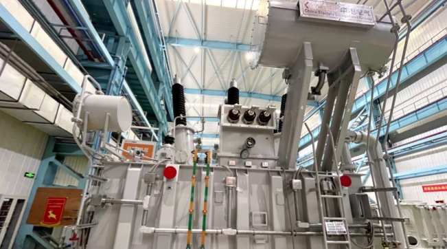 CEEG ने सफलतापूर्वक दो SFZ-14000/138 ट्रांसफार्मर अमेरिका भेजे